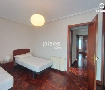 Piso en alquiler en Calle de Axular, número Sin Informacion - Photo 5