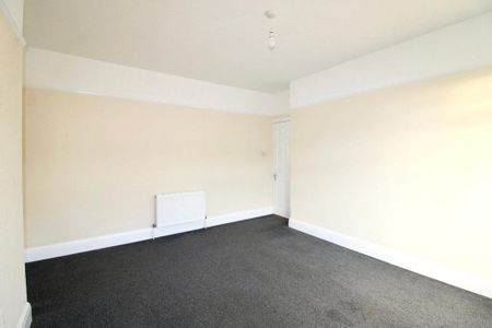 3 bedroom apartment to rent - Photo 3