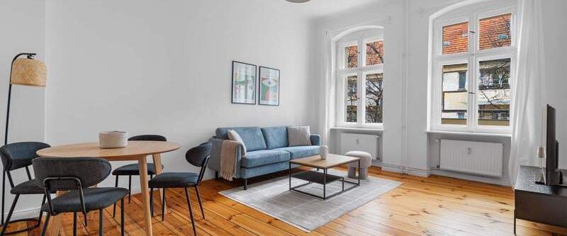 Exzellente 2-Zimmer-Wohnung in Neukölln - voll möbliert - Photo 1