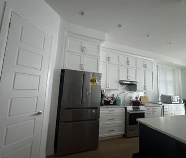 For Lease - 3036 William Cutmore Boulevard Unit# Master, Oakville, ... - Photo 3