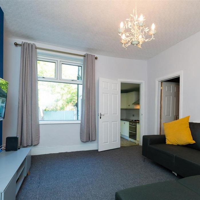 1 bedroom in a house share to rent - Photo 1