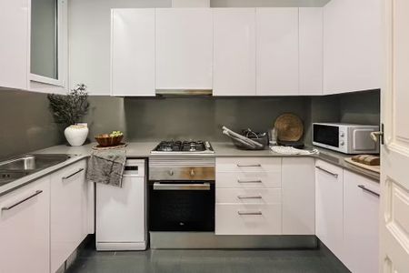 Carrer Gran de Gràcia, Barcelona, Catalonia 08012 - Foto 2