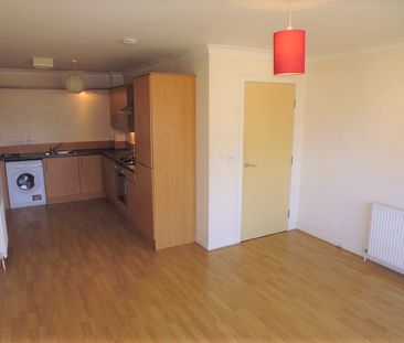 Whitehill Court, Glasgow, G31 2BA - Photo 6