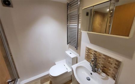 2 bedroom apartment to rent - Photo 5