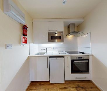 Studio to rent - Photo 3