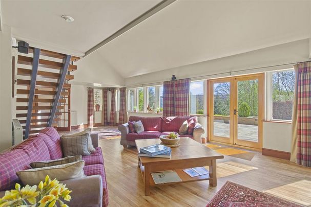 5 bedroom detached house to rent - Photo 1
