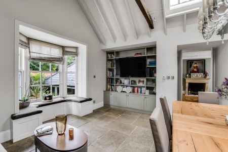 3 Bedroom House To Let - Photo 2