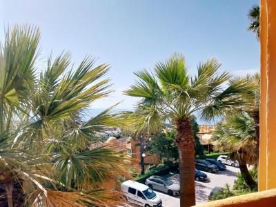 Apartment in the upper part of Calahonda with sea views – non-residential, non-renewable seasonal rental - Photo 4