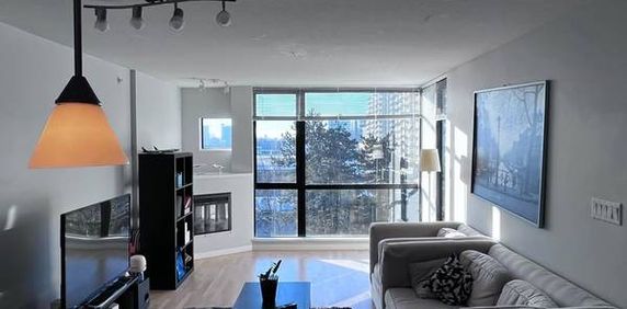 2 bed 2 bath minutes to Richmond Centre skytrain - Photo 2