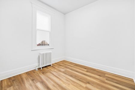 Condo for rent, Montréal (Ville-Marie) - Photo 2