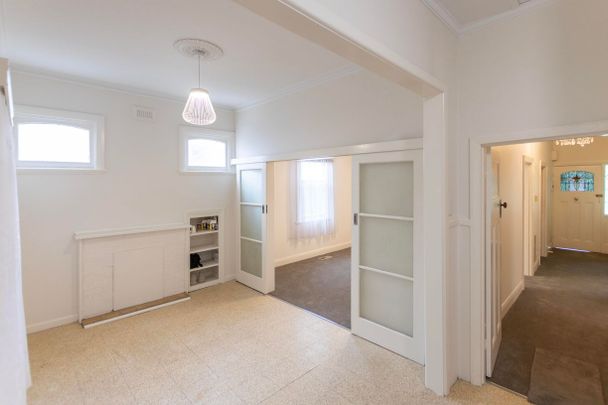 Coburg Residence to Call Home - Photo 1