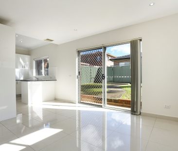 1B Meakin Crescent, Chester Hill NSW 2162 - House For Rent | Domain - Photo 4