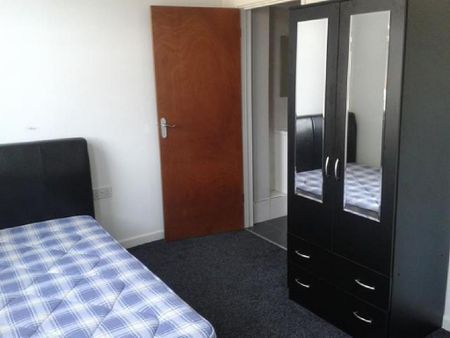 5 bedroom house to rent - Photo 3