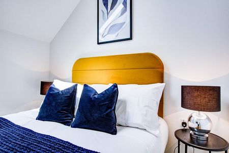 Dukes Avenue - Photo 4