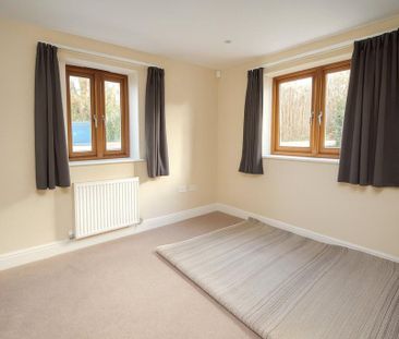 4 bedroom detached house to rent - Photo 5