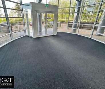 Apartment, Landmark, Waterfront West, Brierley Hill, DY5 - Photo 4