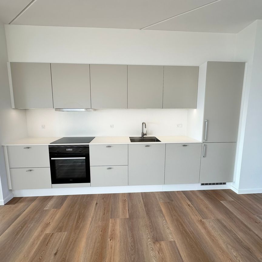 Moderne 3-værelses lejlighed med udsigt i Nørresundby - Foto 1