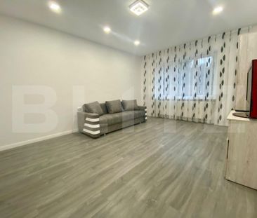 Garsoniera mobilat modern, decomandata, boxa, 43mp, zona str - Photo 1