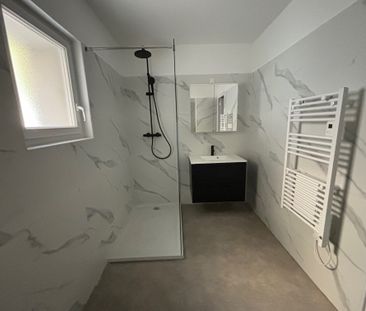 Location Appartement 2 pièces 49m² LESTREM 62136 - Photo 5