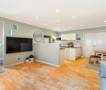 Two Bedroom Townhome in Boutique Block Near Wilston Village - Photo 2