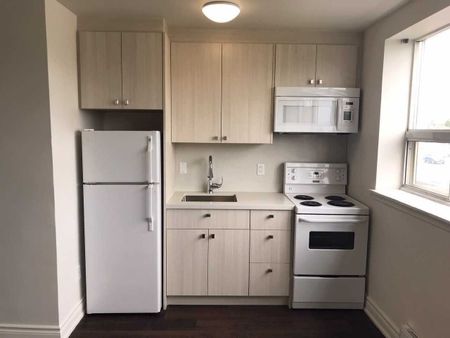 For Lease - 1985 Lawrence Avenue Unit# 1, Toronto, Ontario - Photo 5