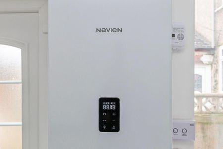 2 bedroom end of terrace house to rent - Photo 5