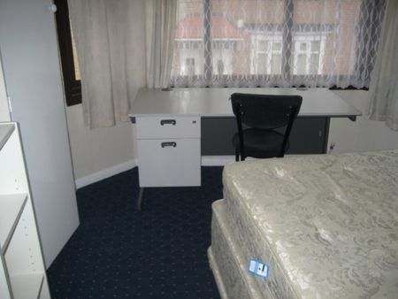 6 Bed Luxury Student House - StudentsOnly Teesside - Photo 2