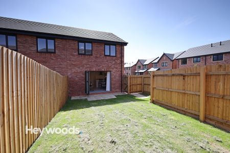 3 bed mews house to rent in The Oaks, The Astbury, Newcastle-under-Lyme - Photo 5