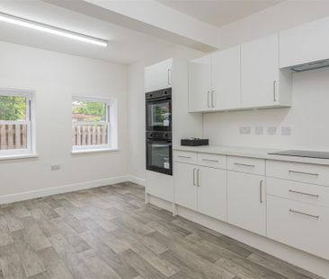 1 bed Room To Let - Photo 4