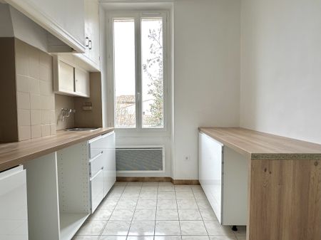 Location Appartement 1 pièce 31m² MARSEILLE 4ème - Photo 5