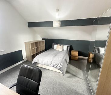 Glebe Avenue (Room 5), Kirkstall, Leeds - Photo 6