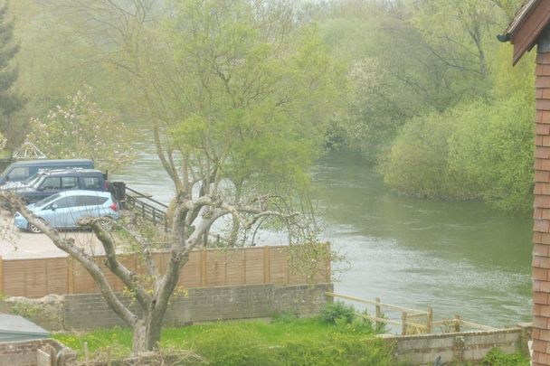 Riverside Place - Photo 1