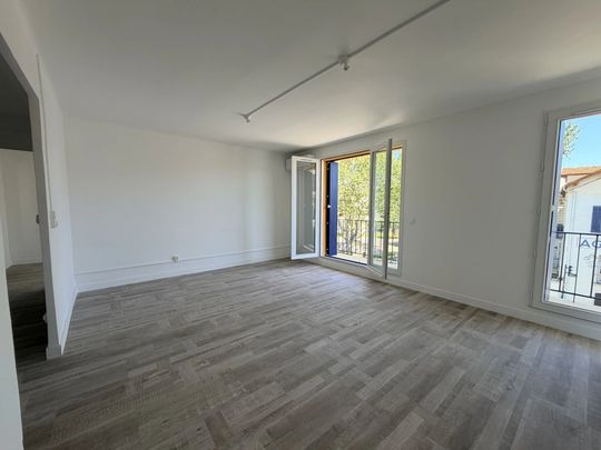 Location Appartement 2 pièces 58m² LA SEYNE SUR MER 83500 - Photo 1