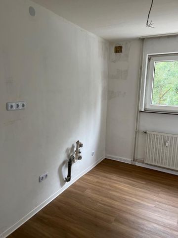 Geräumige 3-Zimmer Wohnung in Erbach ab sofort zu vermieten! - Photo 2