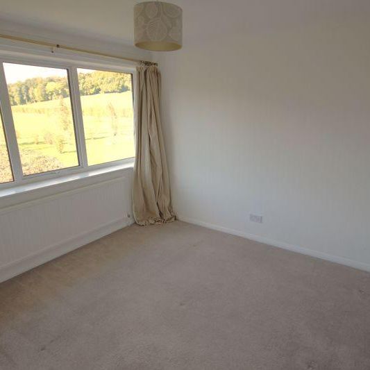 4 bedroom terraced house to rent - Photo 1