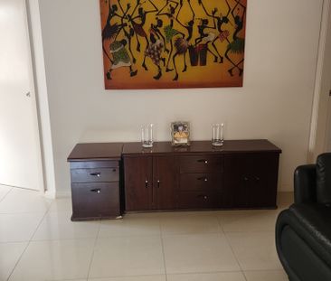 Oxley Park - Photo 2