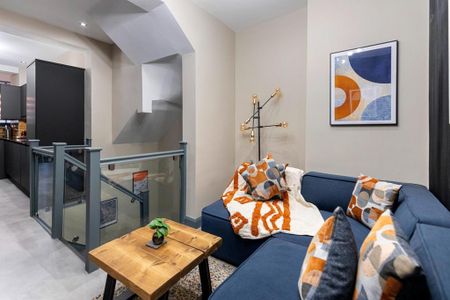 3 bedroom serviced apartment to rent - Photo 2