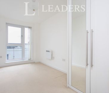 2 bedroom apartment to rent Nankeville Court, Guildford Road, Wokin... - Photo 3