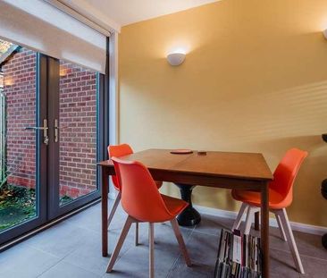 Finney Drive, Chorlton Green, Manchester, M21 - Photo 4