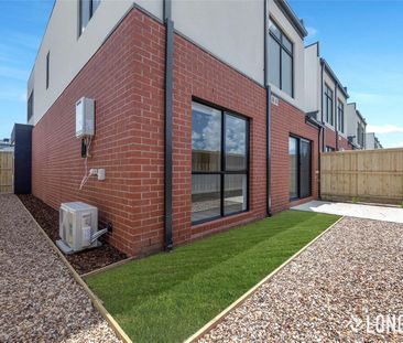 Family Size Townhome in Jubilee Estate - Photo 2