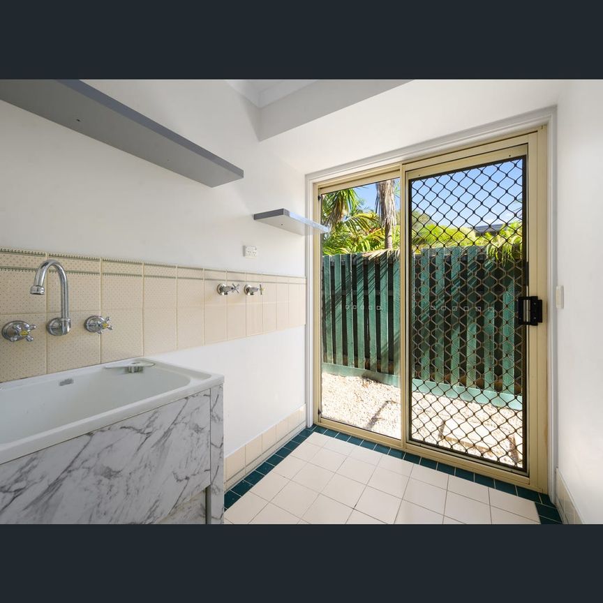 22 Wardley Drive, Parkwood, Qld 4214 - Photo 1