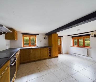 4 bedroom detached house to rent - Photo 6