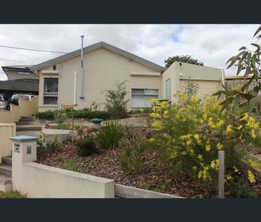 11 Bentham Street, Roxburgh Park, Vic 3064 - Photo 3