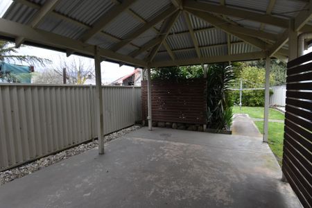 7 Salisbury Avenue, Newington - Photo 5