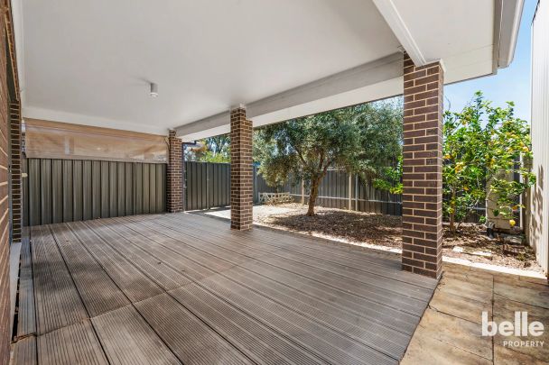 Four or Five Bedroom Home Minutes From The Beach - Photo 1