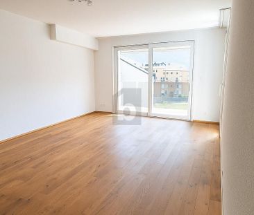 ENSOLEILLÉ DANS UN QUARTIER PAISIBLE - Photo 2