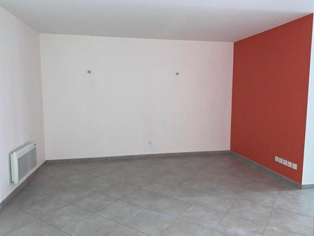 Location Appartement 2 pièces 49m² ANNONAY 07100 - Photo 2