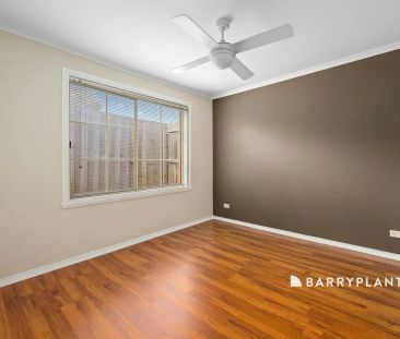 “Spacious Living & Unbeatable Location in the Heart of Berwick” - Photo 4