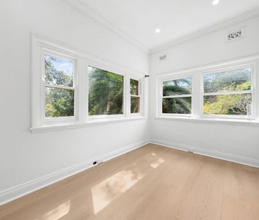 Newly Renovated North-Facing Home - Photo 4