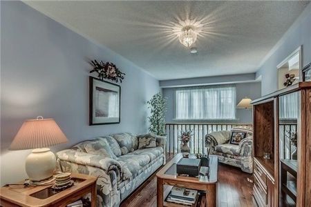 For Lease - 47 Hartnell Square, Brampton, Ontario - Photo 3